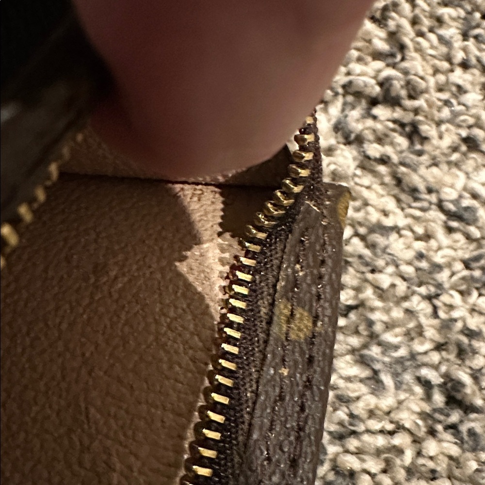Louis Vuitton Monogram Pouch - Picture 7 of 7